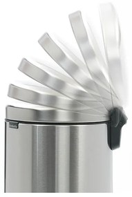 Cos de gunoi cu pedala Brabantia NewIcon 649061, 30 L, Inchidere usoara, Baza antiderapanta, Rezistent la amprente, Inox Mat