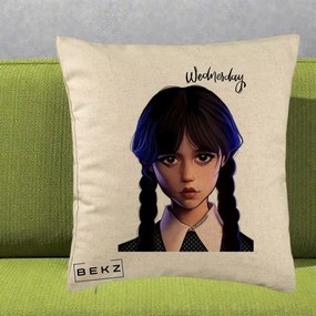 Perna Personalizata Wednesday Addams Portret Realist, 40x40 cm, Bej, Husa Detasabila, Perna Inclusa, BEKZ®