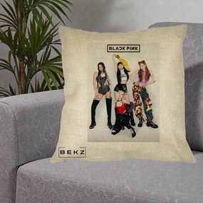 Perna Personalizata K-pop BLACKPINK Fotografie Grup Tinute Edgy, 40x40 cm, Crem, Husa Detasabila, Perna Inclusa, BEKZ®
