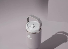 Termos gri deschis din oțel inoxidabil 410 ml IceFlow™ Flip Straw 2.0 Tumbler Ash – Stanley