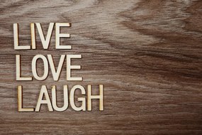 Tapet autoadeziv cu cuvintele - Live Love Laugh