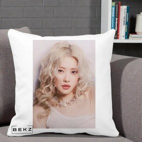 Perna Personalizata K-pop BLACKPINK Rose, 40x40 cm, Alba Mata, Husa Detasabila, Perna Inclusa, BEKZ®