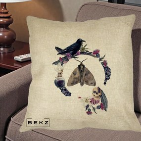 Perna Decorativa Gothic Wreath Corb Moliu Craniu, 40x40 cm, Crem, Husa Detasabila, Perna Inclusa, BEKZ®
