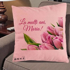 Cadou de Onomastica - Perna Personalizata La Multi Ani Maria Lalele, 40x40 cm, Roz, Husa Detasabila, Perna Inclusa, BEKZ®