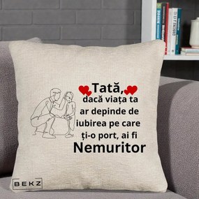 Cadou pentru Tata - Perna Personalizata Tata Nemuritor cu Inimi Rosii, 40x40 cm, Bej Canapea, Husa Detasabila, Perna Inclusa, BEKZ®