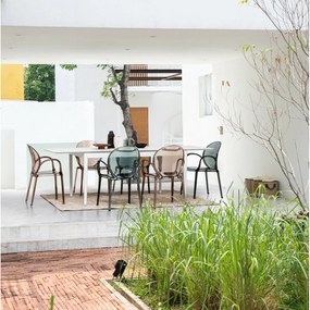 Scaun de grădină maro deschis din plastic Camilla – Bizzotto