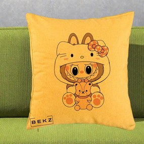 Perna Personalizata Labubu x Hello Kitty, 40x40 cm, Galben, Husa Detasabila, Perna Inclusa, BEKZ®