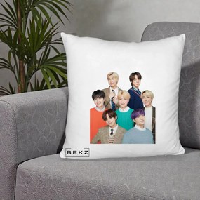 Perna Personalizata K-pop BTS Fotografie Grup Tinute Elegante, 40x40 cm, Alb Pufos, Husa Detasabila, Perna Inclusa, BEKZ®