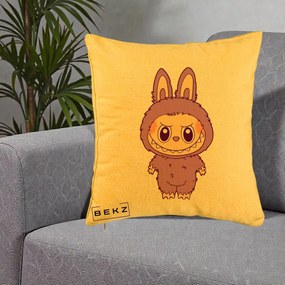 Perna Personalizata Labubu Violet Solo, 40x40 cm, Galben, Husa Detasabila, Perna Inclusa, BEKZ®