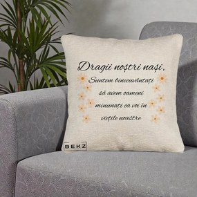 Cadou pentru Nasi - Perna Personalizata Dragii Nostri Nasi Suntem Binecuvantati cu Floricele, 40x40 cm, Bej Canapea, Husa Detasabila, Perna Inclusa, BEKZ®