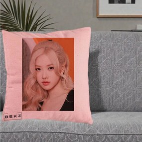 Perna Personalizata K-pop BLACKPINK cu Funda Rosie, 40x40 cm, Roz, Husa Detasabila, Perna Inclusa, BEKZ®