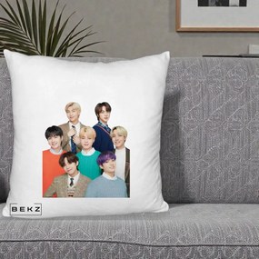 Perna Personalizata K-pop BTS Fotografie Grup Tinute Elegante, 40x40 cm, Alb Pufos, Husa Detasabila, Perna Inclusa, BEKZ®