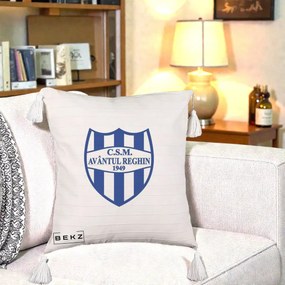 Perna Personalizata CSM Avantul Reghin 1949, 40x40 cm, Bej cu Franjuri, Husa Detasabila, Perna Inclusa, BEKZ®