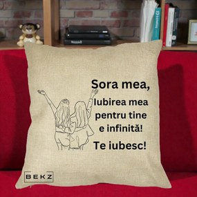 Cadou pentru Sora - Perna Personalizata Sora Mea Te Iubesc Line Art Doua Fete cu Brate Ridicate, 40x40 cm, Crem, Husa Detasabila, Perna Inclusa, BEKZ®