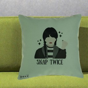 Perna Personalizata Wednesday Snap Twice, 40x40 cm, Verde, Husa Detasabila, Perna Inclusa, BEKZ®
