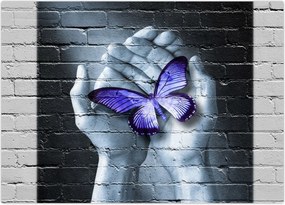 Tablou - Fluture violet pe perete (70x50 cm)