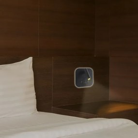 Aplica spot LED de perete cu port USB, 8W, 230V, 3000K, negru