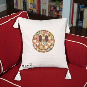 Perna Decorativa Smiley Face de Toamna cu Tartan si Dovlecei, 40x40 cm, Bej cu Franjuri, Husa Detasabila, Perna Inclusa, BEKZ®