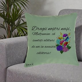 Cadou pentru Nasi - Perna Personalizata Dragii Nostri Nasi Multumim cu Flori Multicolore, 40x40 cm, Verde, Husa Detasabila, Perna Inclusa, BEKZ®