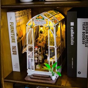 Casă miniaturală 2Kids Toys casă cu grădină 2xAAA