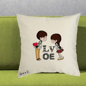 Cadou Romantic - Perna Personalizata Cuplu Kawaii LOVE, 40x40 cm, Ecru, Husa Detasabila, Perna Inclusa, BEKZ®