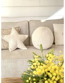 Pernă decorativă pentru copii crem cu tapițerie din țesătură bouclé Ball – Wigiwama
