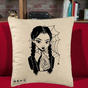 Perna Personalizata Wednesday cu Panza de Paianjen, 40x40 cm, Bej, Husa Detasabila, Perna Inclusa, BEKZ®