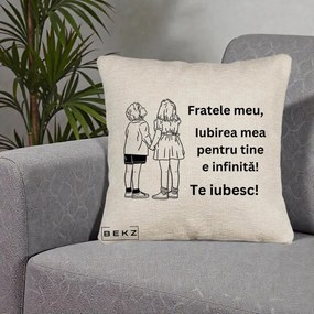 Cadou pentru Frate - Perna Personalizata Fratele Meu Te Iubesc Copii Tinand Maini Line Art, 40x40 cm, Bej Canapea, Husa Detasabila, Perna Inclusa, BEKZ®