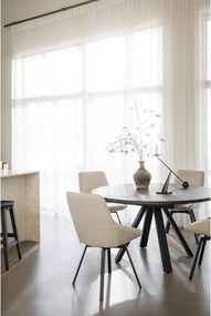 Masă de dining maro închis rotundă extensibilă cu aspect de lemn de stejar ø 135 cm Maddock – Rowico