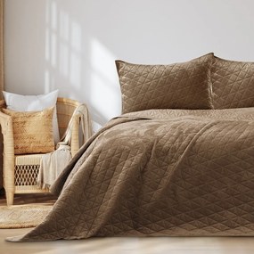 Cuvertură maro deschis matlasată din catifea 220x240 cm Laila – AmeliaHome