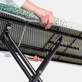 Masa de calcat Brabantia B 1008894, 124x38 cm, 7 pozitii de reglare, Suport fier de calcat, Galben/Verde