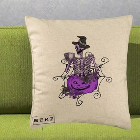 Perna Decorativa Schelet Vrajitor cu Dovleac Violet Halloween, 40x40 cm, Bej, Husa Detasabila, Perna Inclusa, BEKZ®