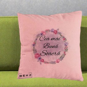 Cadou pentru Soacra - Perna Personalizata Cea mai Buna Soacra cu Coronita Flori Roz si Mov, 40x40 cm, Roz, Husa Detasabila, Perna Inclusa, BEKZ®
