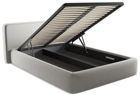 Pat matrimonial gri deschis tapițat cu spațiu de depozitare cu somieră 140x200 cm Kiana – Makamii