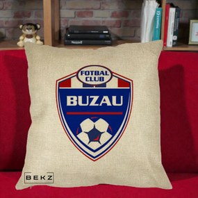 Perna Personalizata FC Buzau Fotbal, 40x40 cm, Crem, Husa Detasabila, Perna Inclusa, BEKZ®