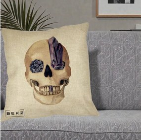 Perna Decorativa Craniu cu Cristale de Ametist, 40x40 cm, Crem, Husa Detasabila, Perna Inclusa, BEKZ®