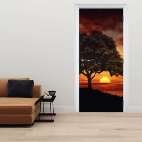 Fototapet pentru ușă - Copac cu apus de soare (95x205cm)