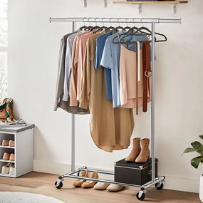 Suport de haine pe roți