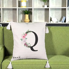 Cadou Personalizat - Perna Personalizata Monograma Florala Litera Q, 40x40 cm, Bej cu Franjuri, Husa Detasabila, Perna Inclusa, BEKZ®
