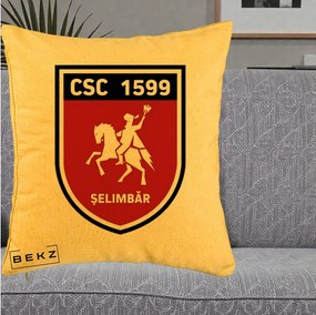 Perna Personalizata CSC 1599 Selimbar Fotbal, 40x40 cm, Galben, Husa Detasabila, Perna Inclusa, BEKZ®