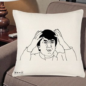 Perna Decorativa Jackie Chan WTF, 40x40 cm, Crem Reliefat, Husa Detasabila, Perna Inclusa, BEKZ®