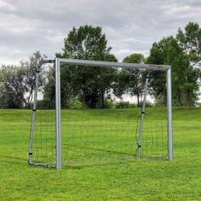 SPORTNOW Poarta de fotbal 8ft x 5ft, Plasa de fotbal pentru gradina cu tarusi de sol, montare rapida si simpla, Poarta pentru antrenament