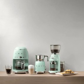 Mașină de cafea cu picurare verde-deschis Retro Style – SMEG