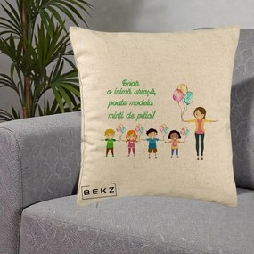 Cadou pentru Educatoare - Perna Personalizata Doar o Inima Uriasa poate Modela Minti de Pitici cu Educatoare si Baloane, 40x40 cm, Bej, Husa Detasabila, Perna Inclusa, BEKZ®