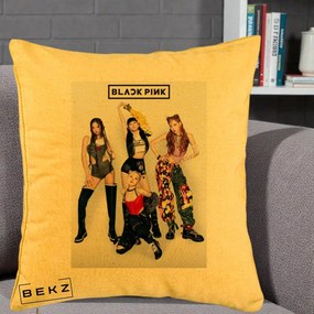 Perna Personalizata K-pop BLACKPINK Fotografie Grup Tinute Edgy, 40x40 cm, Galben, Husa Detasabila, Perna Inclusa, BEKZ®