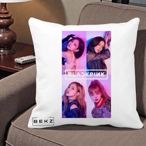 Perna Personalizata K-pop BLACKPINK Poster Colaj 4 Membre Violet Roz, 40x40 cm, Alba Mata, Husa Detasabila, Perna Inclusa, BEKZ®