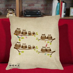 Perna Decorativa Familie de Bufnite pe Ramuri, 40x40 cm, Crem, Husa Detasabila, Perna Inclusa, BEKZ®