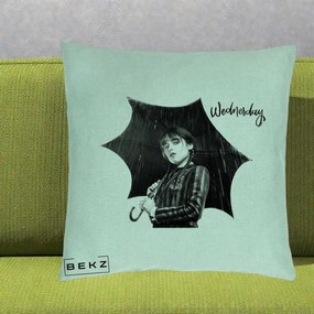 Perna Personalizata Wednesday Addams cu Umbrela Foto, 40x40 cm, Verde Menta, Husa Detasabila, Perna Inclusa, BEKZ®