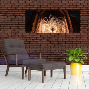 Tablou - Show de lumini deasupra șinelor (120x50 cm)