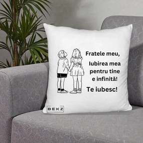 Cadou pentru Frate - Perna Personalizata Fratele Meu Te Iubesc Copii Tinand Maini Line Art, 40x40 cm, Alb Pufos, Husa Detasabila, Perna Inclusa, BEKZ®